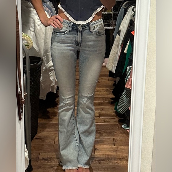 Altar’d State distressed low rise flare jeans size 1 , xs 0 - Picture 7 of 8